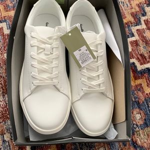 Goodfellow & CO white shoe 10.5